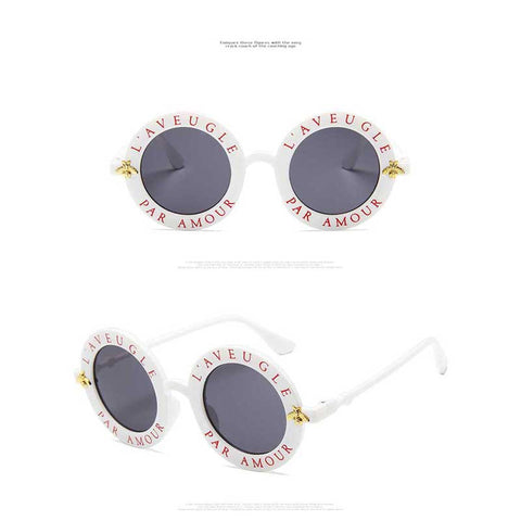 Bee Sunglasses 2018 New English Letters Little Retro Round Sun Glasses Women Brand Designer Vintage Circle Glasses Travel Goggles