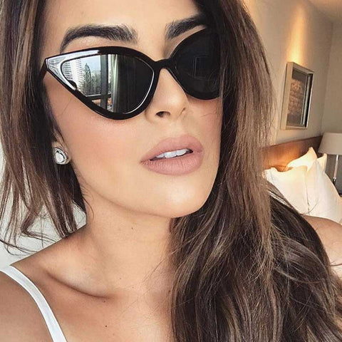 Sunglasses Women 2018 Brand Designer Fashion Sexy Vintage Small Cateye Sun glasses for Female New Retro Cat Eye Coating Glasses